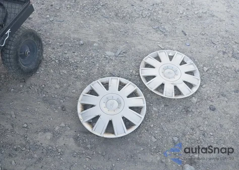 2005 Ford Focus Zx4 z USA, uszkodzony, nr VIN 1FAFP34N95W258850